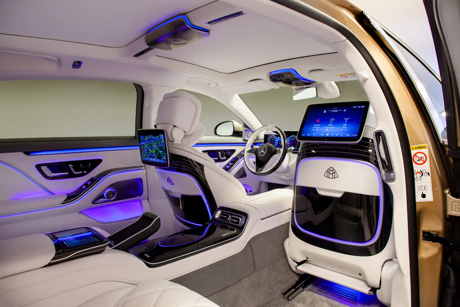 Maybach Limousine Innen Chauffeur Frankfurt