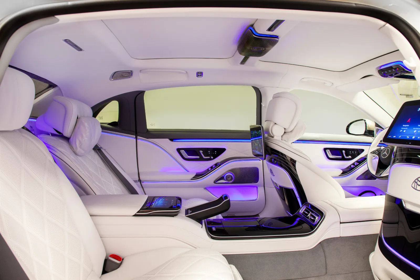 Maybach Limousine Innen 2 Chauffeur Frankfurt